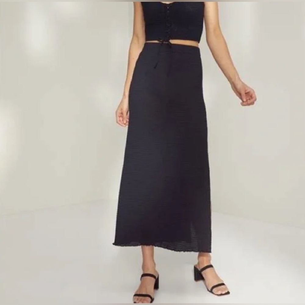 Aritzia Wilfred Verona Skirt (Size XS) Black
